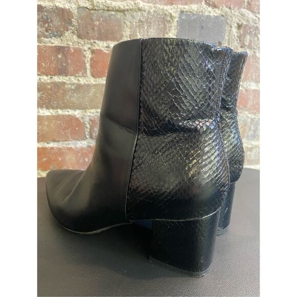 NINE WEST Pointed Toe Black Vegan Leather and Crocodile Skin Ankle Boots  Women’ - Picture 2 of 7